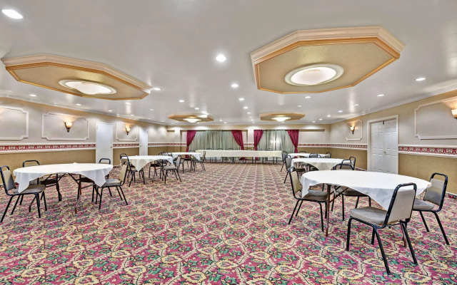 Days Inn by Wyndham Galloway / Atlantic City Area