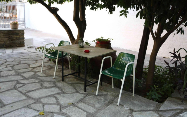 Mirto Apartments