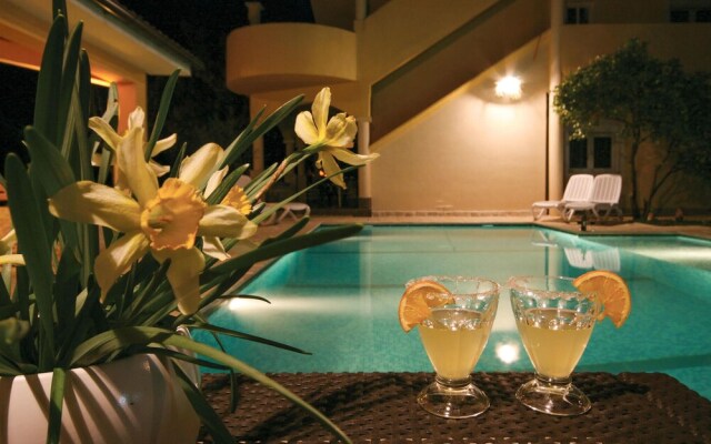 Beautiful Home in Brodarica With Wifi and 4 Bedrooms