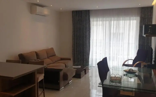 Eivissa Apartment - Spacious Accommodation