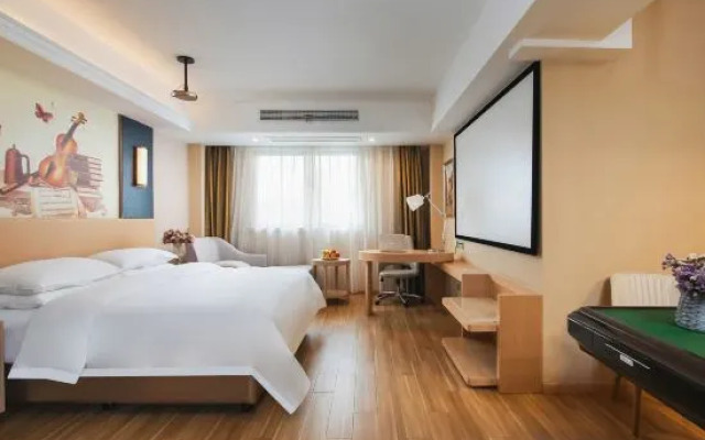 Vienna Hotel (Taixing Gulou Xintiandi Sports Center)