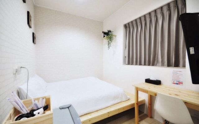 Travelers Little House 2