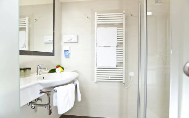 Hotel Charly