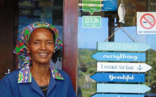 Airport Beach Backpackers