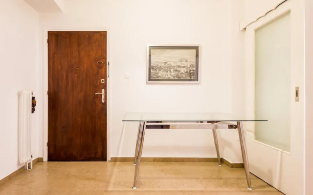 Homey apartment for 4 people in Koukaki