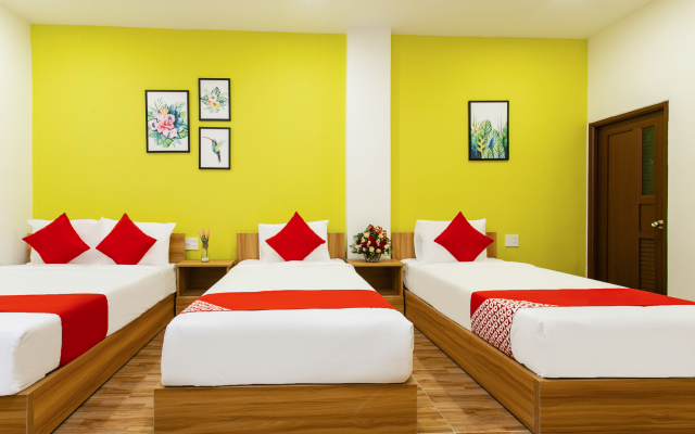 OYO 658 Euro Gold House And Coffee