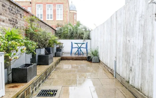 Lovely 1br Home, Located in Farringdon, 2 Guests