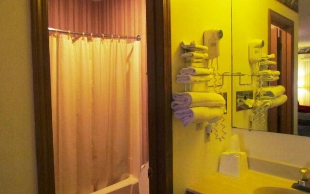 Travel Inn & Suites