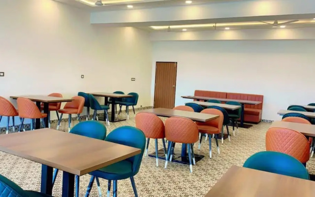 Hotel Giriraj Palace
