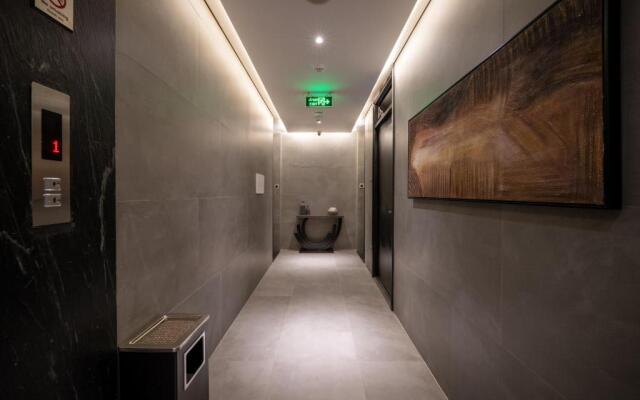 LEGEND Boutique Hotel