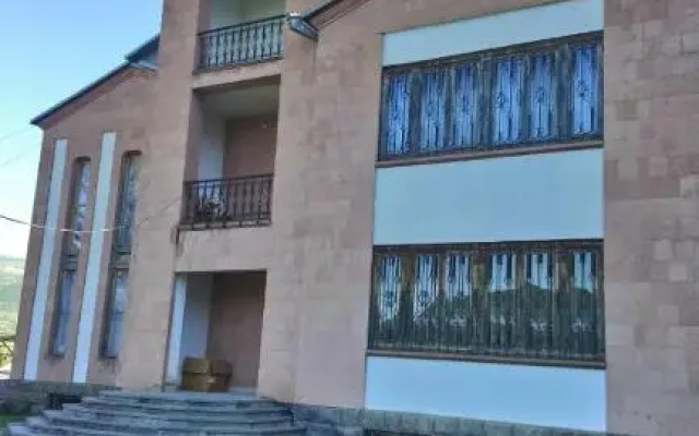 Luse Guest House - фото 2