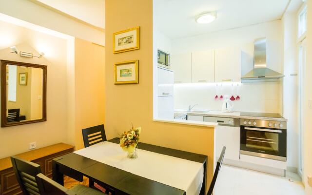 Ivana's Central Suites