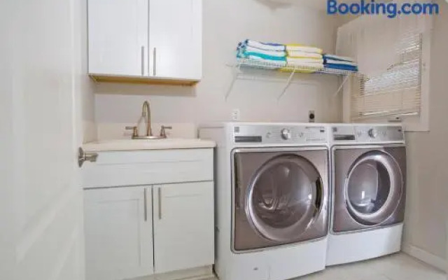 Two Rainbows by Grand Cayman Villas & Condos