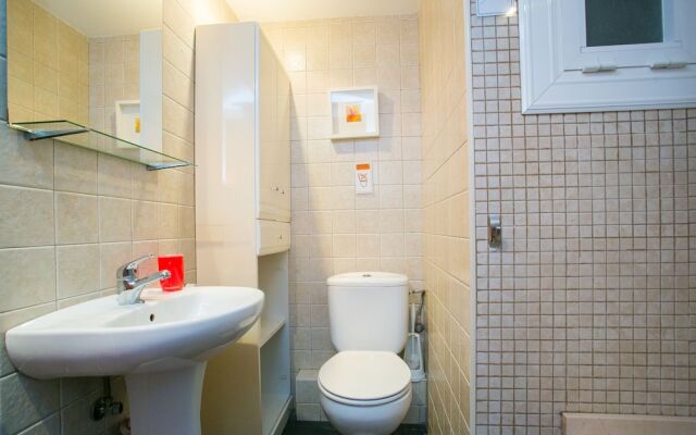 Modern Penthouse Near Sagrada Familia With Terrace