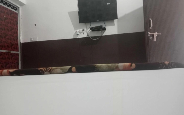 OYO HOME 70072 Relax Inn