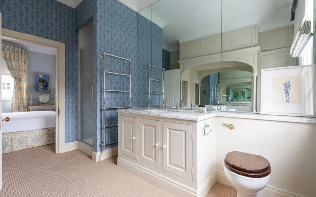 Chester Row IV by Onefinestay