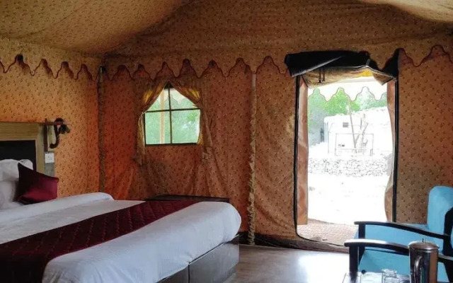 Royal Deluxe Camp