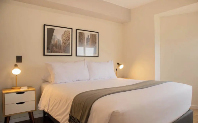 w Enchanting 1BR w Balcony in San Isidro