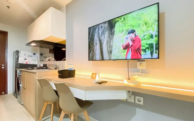 Homey Living Studio At West Vista Apartment