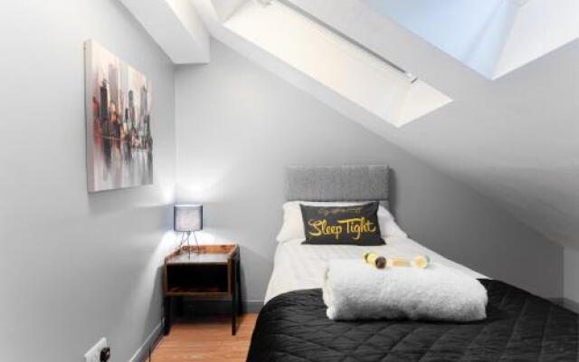 The Eistedfod Penthouse - Berwyn House