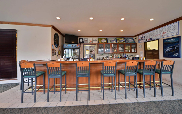 Best Western Plus Sparta Trail Lodge