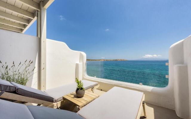 Blue Waves Suites & Apartments To Kyma