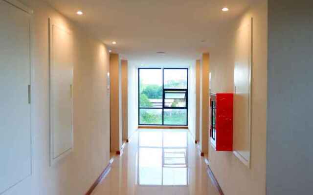 The D257 Hotel