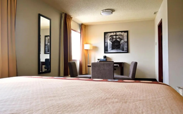 Super 8 Fox Creek