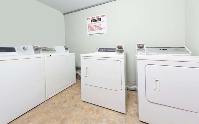 Super 8 By Wyndham Tifton