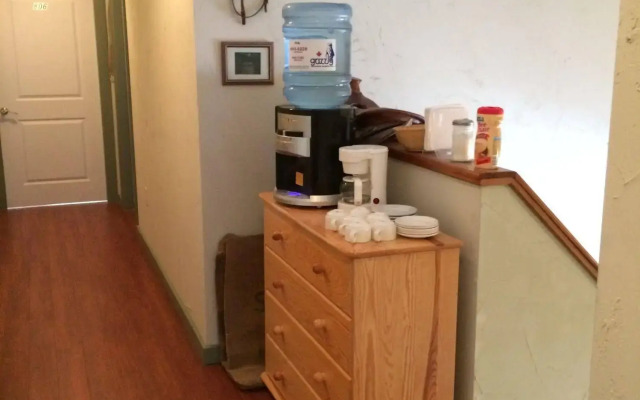 Crowsnest Vineyards Guesthouse