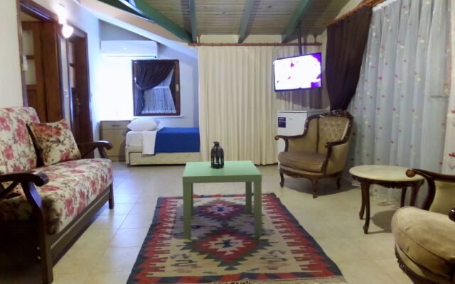 Yaprak Hotel