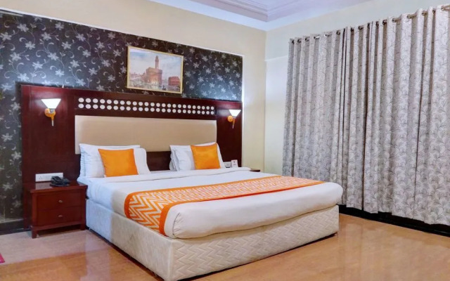 OYO 10437 Hotel Hibiscus INN