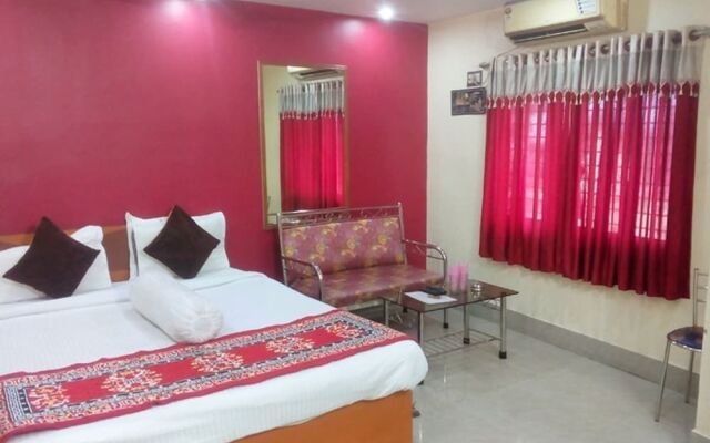Sheelas Guest House & Restaurant