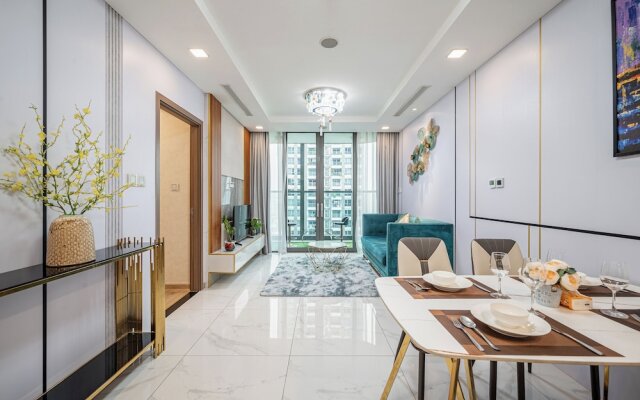Landmark Apartment in Vinhomes Central Park