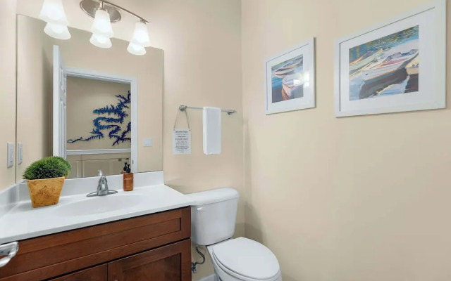 Trails End Hideaway Waterfront