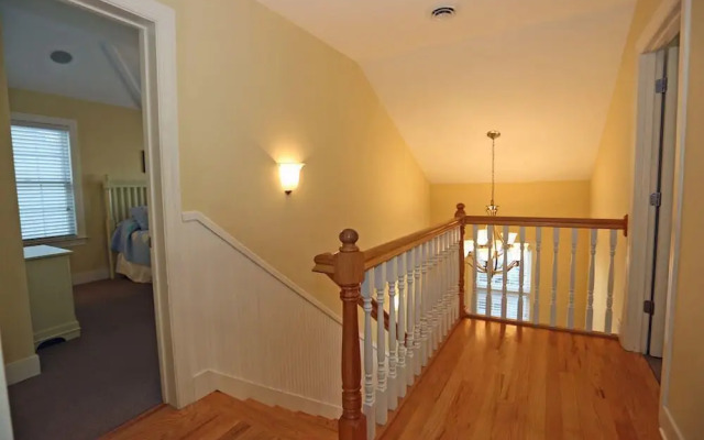 Philadelphia Street 118d