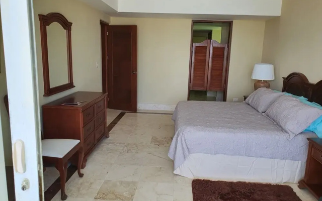 Puerta del Mar Cozumel