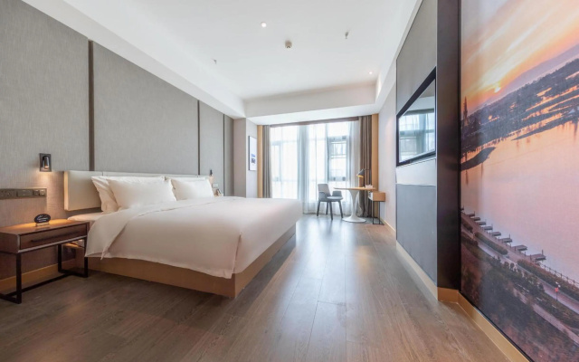 Atour Hotel Kunming Dianchi Daguan Park