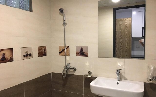 V House 5 Serviced Apartment