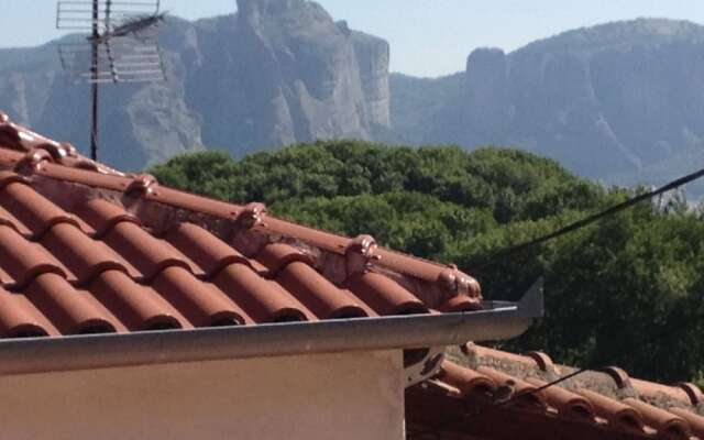 Luxury Family Villa near Meteora