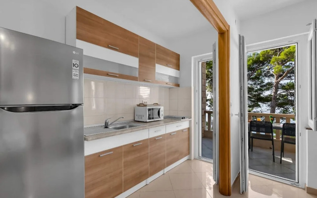 Anka - Amazing Location - Sa13