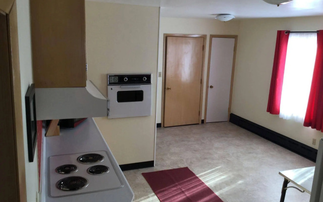 Cedars Motel