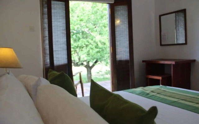 Hide Yala - Hostel