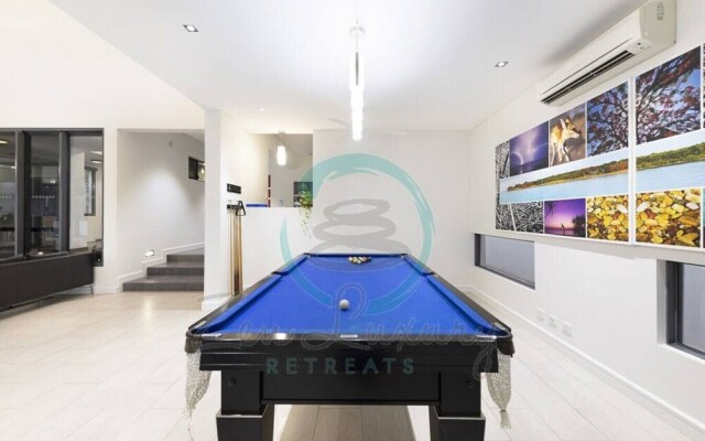 ZENLUX INFINITY - 4BR with Private Pool