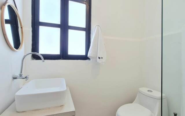 w Beautiful 2BR With Balcony in Casco Viejo