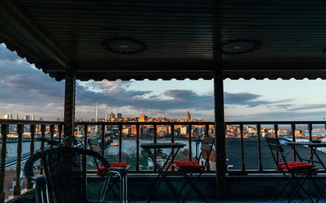 Astra Boutique Hotel