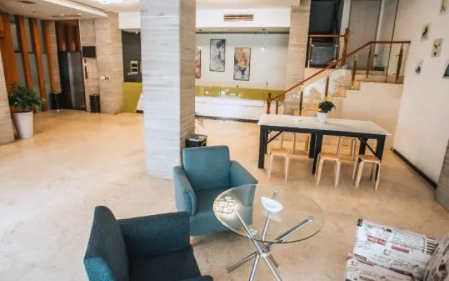 Sunshine Chain Hotel