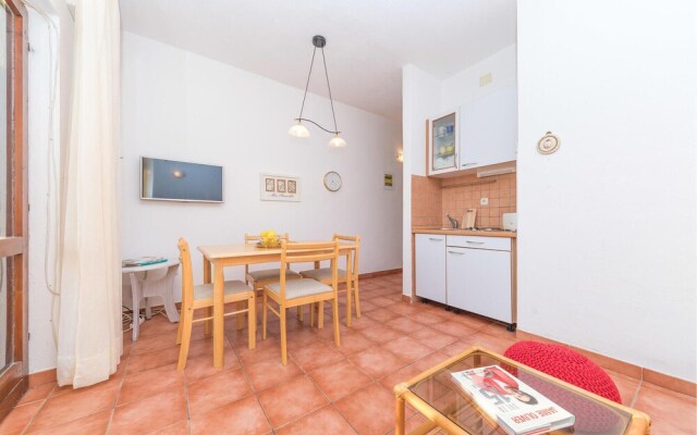 Beautiful Apartment in Vinisce With 1 Bedrooms and Wifi
