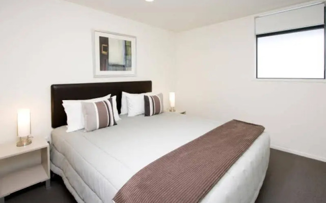 Rooftop Retreat - Mount Maunganui Holiday Home