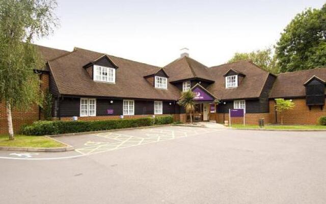 Premier Inn Woking West - A324